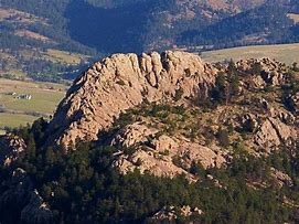 Ascending Hikes – Horsetooth Rock