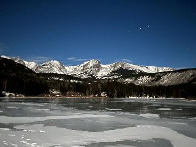 Basic Snowshoe – (Moonlight Snowshoe in Rocky Mountain National Park