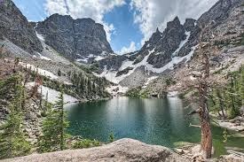 Hiking – Spectacular scenery on this hike to 3 subalpine lakes in RMNP, Emerald, Dream, and Nymph Lakes (3.6 mile out-and-back, 700' gain)