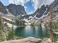 Hiking – Spectacular scenery on this hike to 3 subalpine lakes in RMNP, Emerald, Dream, and Nymph Lakes (3.6 mile out-and-back, 700' gain)