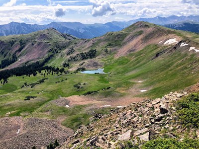 Hiking – Uneva Peak via Vail Pass